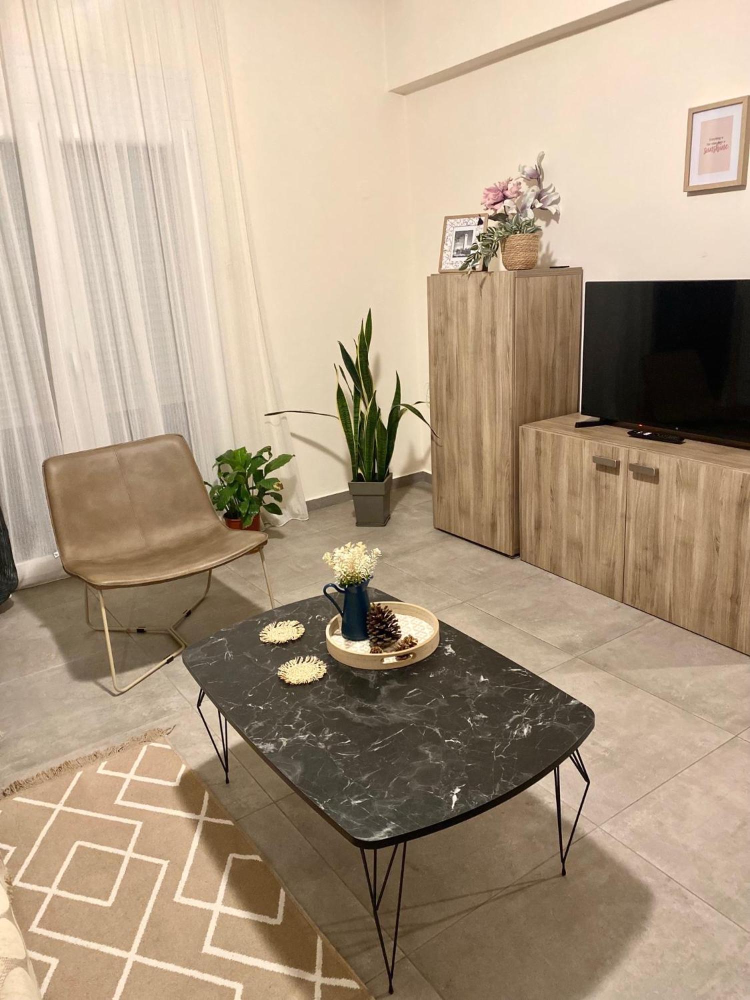 Στυλ & Άνεση Στο Κέντρο La Maison 12 Ανακαινισμένο Διαμέρισμα Λάρισα Εξωτερικό φωτογραφία